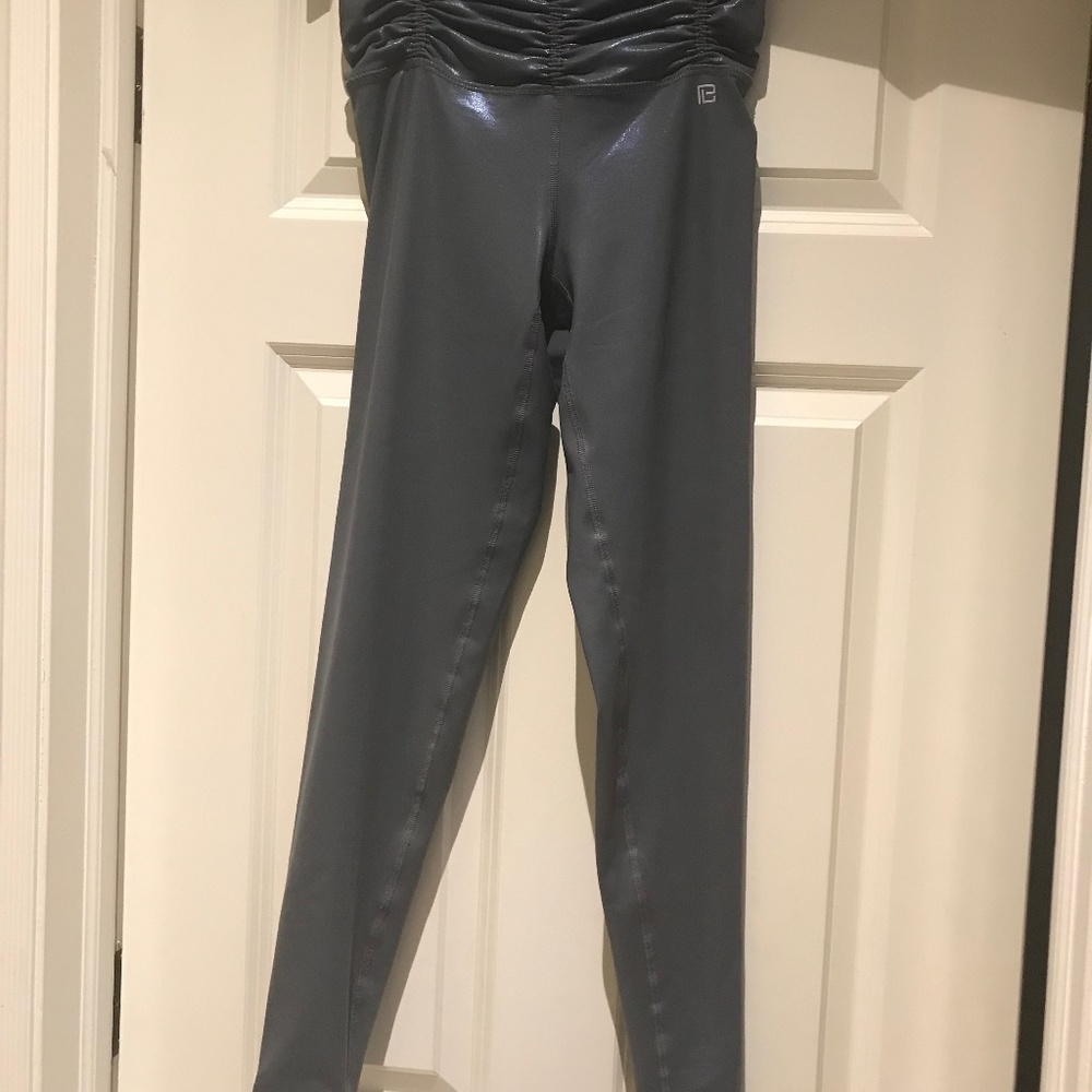 Body Language leggings